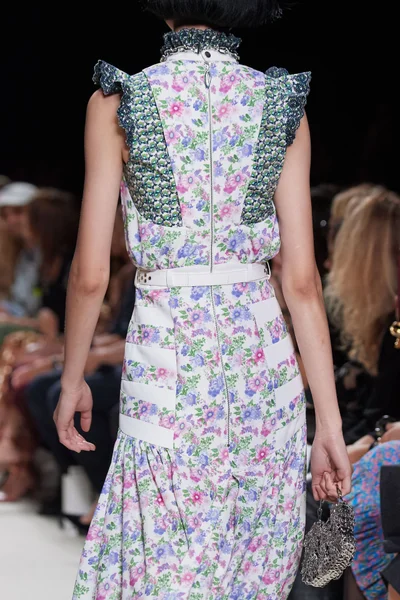 Look 31